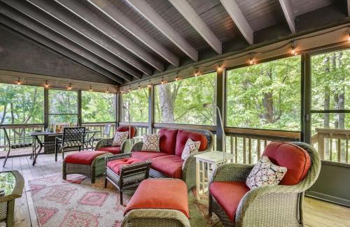 Burnsville Ski Chalet | Walk To Main St, Pets Ok, Close To Shops, Hiking