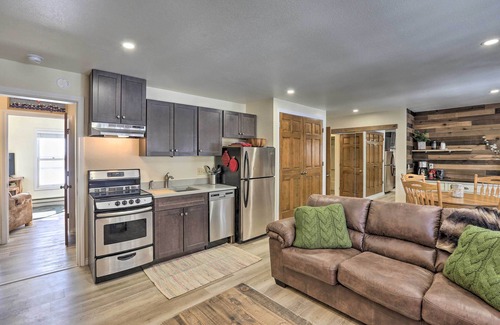 Grand Lake Condo | Walk to Marina: Rustic Grand Lake Retreat!