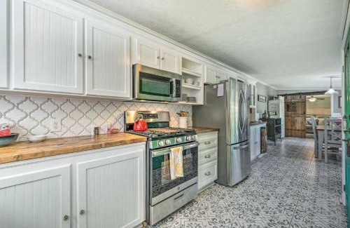 Mount Dora House | Walk to Mount Dora Historic District Cozy Home!