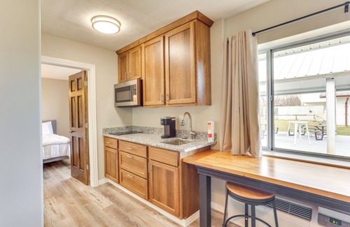 Oakland City Apartment | Walk to Oakland City University: Modern Apartment!