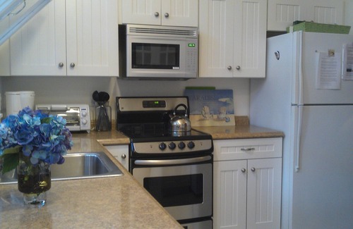 Wellfleet Cottage | Walk to Ocean Beach, Nat'l Seashore, WiFi, Bike Rail Trail