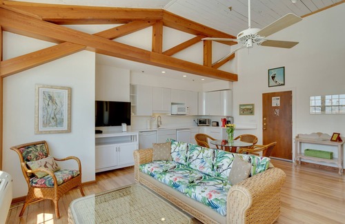 Palm Beach - West Palm Beach Condo | Walk to Ocean: Penthouse Suite at Palm Beach Hotel
