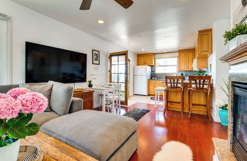 Sand Section House | Walk to Ocean: Manhattan Beach Home w/Deck