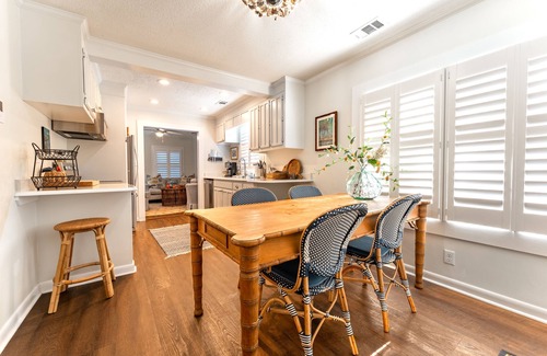 Saint Simons Island House | Walk to Pier | Pet Friendly | 1 Block to Beach!