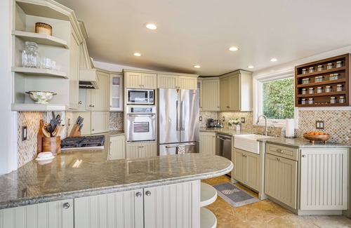Rancho Palos Verdes Cottage | Walk to Private Beach: Rancho Palos Verdes Escape!