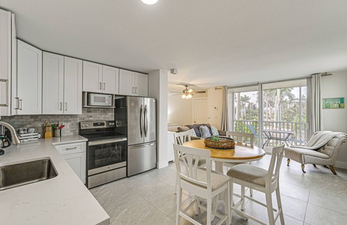 Bonita Springs Apartment | Walk to Public Beach Access: Bonita Springs Gem!