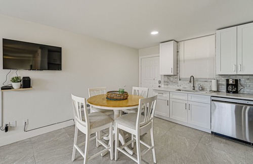 Bonita Springs Apartment | Walk to Public Beach Access: Bonita Springs Gem!