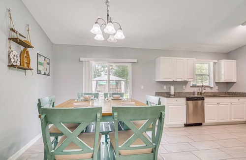 Dunnellon House | Walk to Rainbow River: Florida Home w/Outdoor Fun