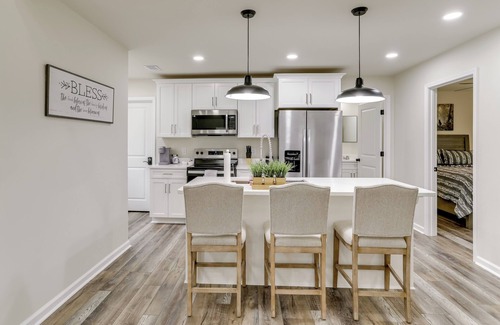 Heber Springs Cottage | Walk to River: Newly Built Home in Heber Springs!
