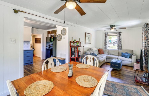 Damascus Cottage | Walk to River & Trails: Cozy Damascus Cottage!