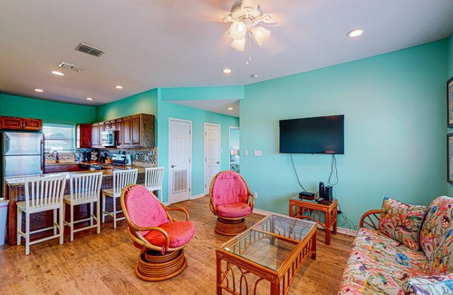 Sand Point Condo | Walk to Sandfest , Shared Pool, Board Walk to Beach, Gulf Views