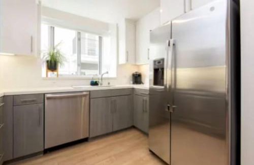 Downtown Apartment | Walk to Santa Monica Beach Pier Boardwalk Venice