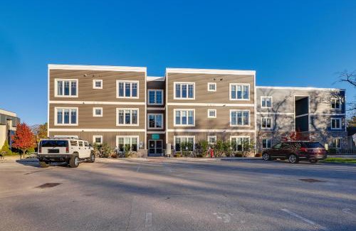 Traverse City Apartment | Walk to Shops on Front Street Traverse City Condo