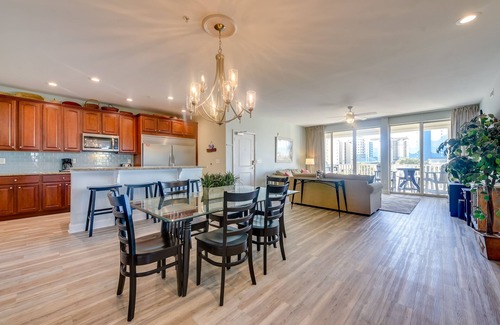 Windy Hill Condo | Walk to Shore: Roomy Condo in North Myrtle Beach!
