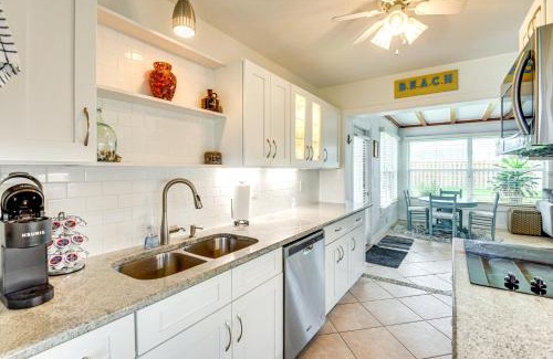 Ormond Beach Plaza House | Walk to Shore and Pier Family Home in Ormond Beach