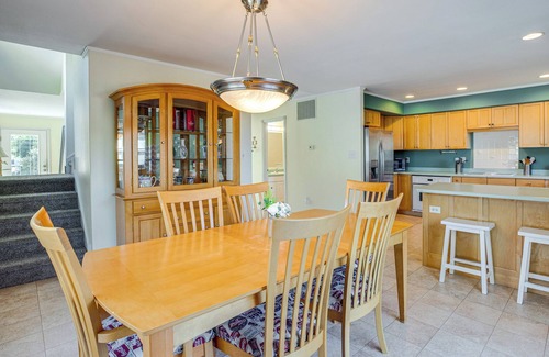 Rockaway Beach House | Walk to Shore: Home w/Deck in Rockaway Beach!