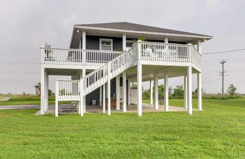 Port Bolivar House | Walk to Shore Home with Deck in Crystal Beach!