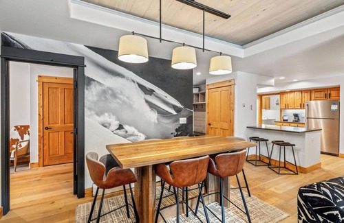 Steamboat Springs Condo | Walk to Ski from 4-bdrm luxury at Canyon Creek B104!