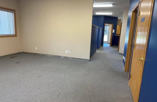 Owatonna Apartment | Walk to Steele County Fair Ground park with 3 parking spaces, sleep 5, have AC.