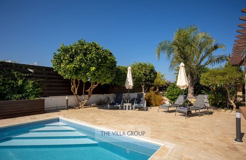 Polis House | Walk to the beach and amenities, 3 bedroom villa with swimming pool