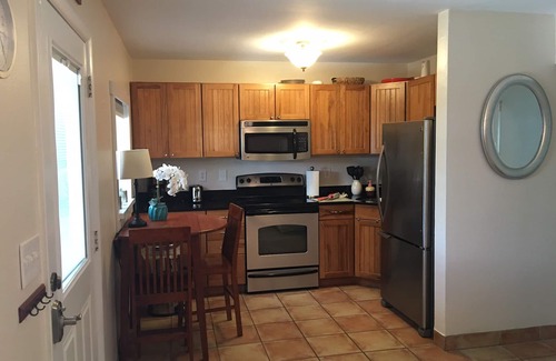 Kenmont Apartment | Walk to the beach, Adorable Garden Apartment
