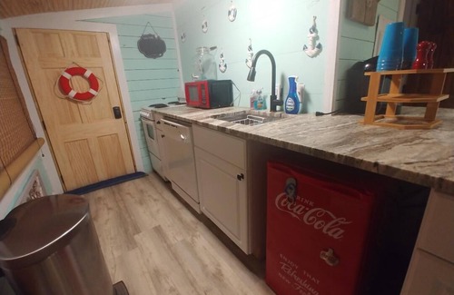 Folly Beach Apartment | Walk to the beach, restaurants, bars and shopping. Park the car and enjoy Folly