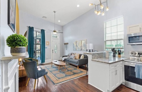 South 7th Ward House | Walk to the French Quarter from Maison des Étoiles
