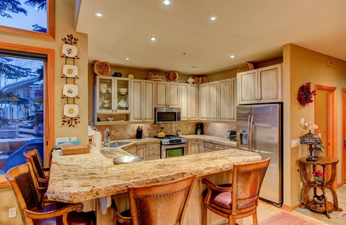 Deer Valley House | Walk to the lifts from this updated townhome. Panoramic Views, Private Hot Tub!