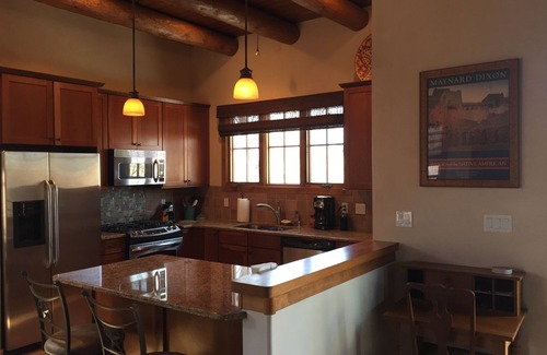 Northeast Santa Fe Condo | WALK TO THE PLAZA House - 2 Bedrooms and 2 Baths Sleeps 4