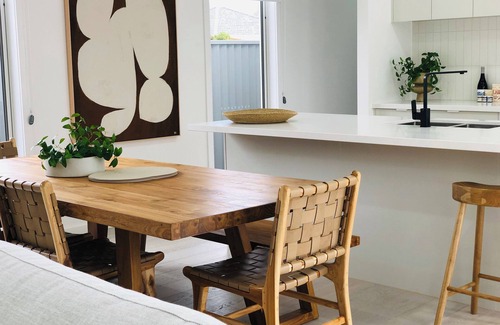 Ballarat East House | walk to the pool/shops/park 5 min drive to Sovereign Hill nPerfect Summer Stayn