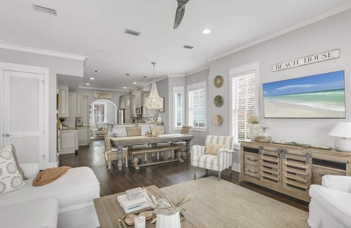 Santa Rosa Beach House | Walk to the Seasonally Heated Pool & the Beach! 2,447 Square Foot Home! - Beach