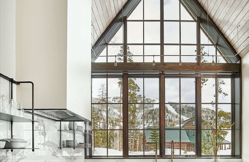 Steamboat Springs House | Walk to Thunderhead Lift and Enjoy Champaign Powder. Avoid Crowds at the Base!