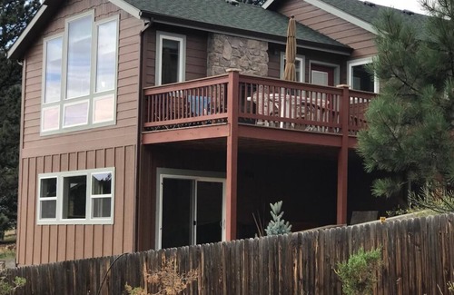 Estes Park House | Walk to town # 3448