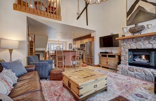 Warrior's Mark House | Walk To Town, Free Shuttle To Ski, Peak 9 Location, Fireplace, Hot Tub, Value