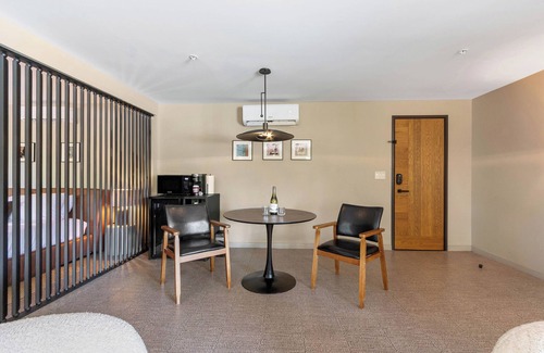 Uptown Sedona Apartment | Walk to Uptown Sedona Shops & Restaurants, Hammock, Patio~Perfect!