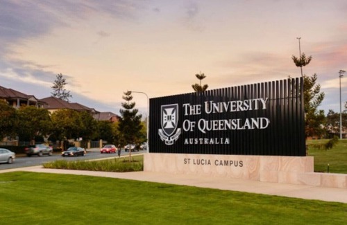 St. Lucia House | Walk to UQ, Shops & Transit – Great Value Studio