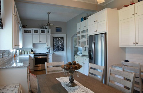 Mount Airy House | Walk to Wally's Service Station!!!