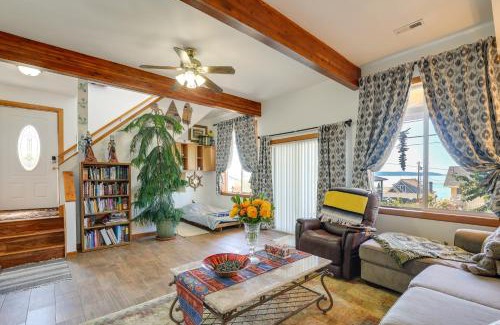 Camano Island House | Walk to Water Camano Home with Ocean-View Deck