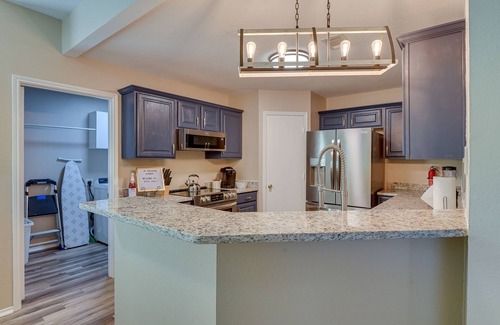 Azle House | Walk to Water: Cozy Eagle Mountain Lake Home