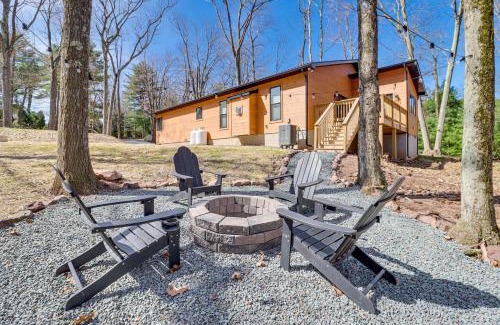 Lake Harmony House | Walk to Water Park Split-Rock Resort Home with Deck