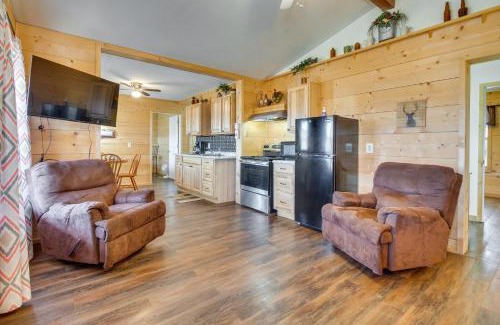 Mountain View House | Walk to White River Mountain View Family Cabin!