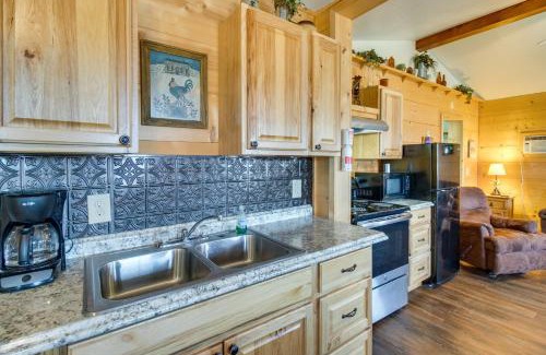 Mountain View House | Walk to White River Mountain View Family Cabin!