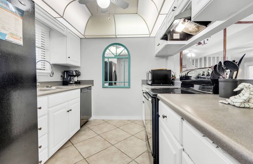 Sugar Beach Condo | 🏝️Walk2Beach-Pool-Santa Rosa Sound-2BR Sugar Beach F-26