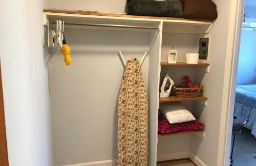 Ashton Heights Apartment | Walk2Metro's,DCGem,Private,Wifi, FreeParking