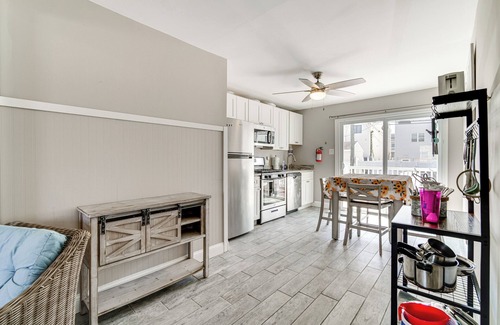 Brigantine Condo | Walkable Brigantine Condo, 4 Mi to Atlantic City!