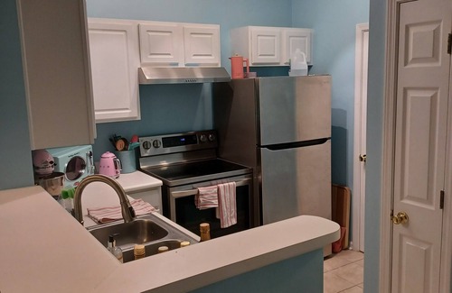 Mount Pleasant Condo | Walkable community close to Isles of Palms Beach, Shem Creek and Charleston