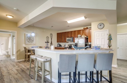 Cambridge Condo | Walkable Condo w/Drawbridge Views in Cambridge
