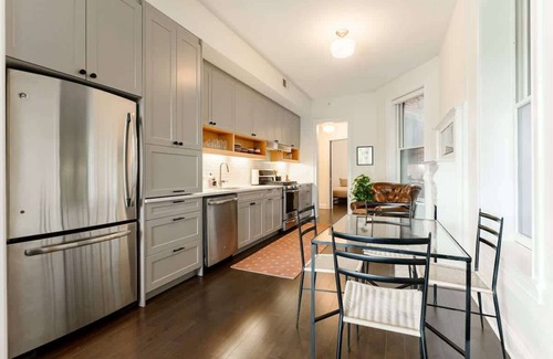 Over-the-Rhine Apartment | Walkable Lux on Washington Park| Rooftop & Parking