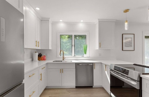 Bar Harbor House | Walkable to Town and Acadia National Park.