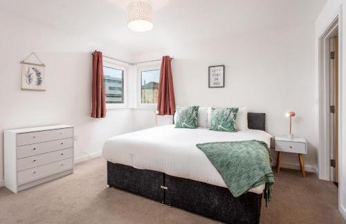 Kilmarnock Apartment | Walker Suite No52 - Donnini Apartments